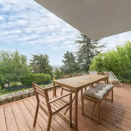 La Maison Des Fleurs - Superbe Maison Sur Les Hauteurs De Willa *