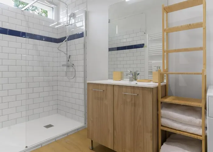 La Maison Des Fleurs - Superbe Maison Sur Les Hauteurs De Willa *