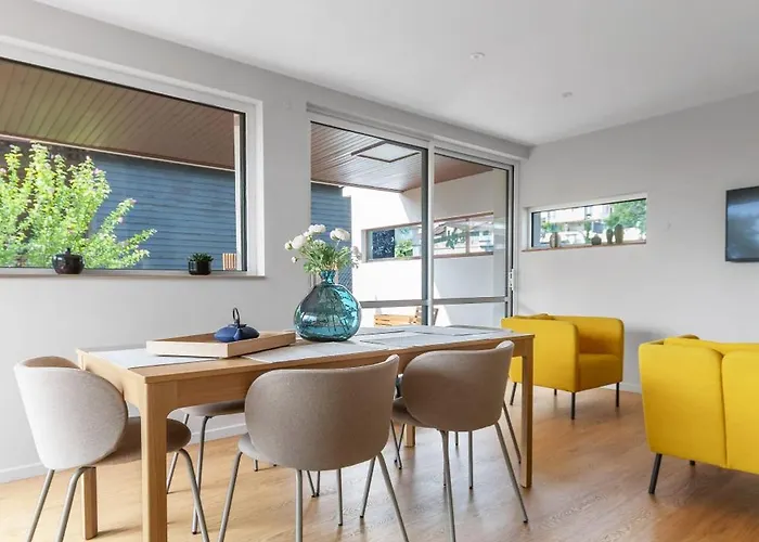 La Maison Des Fleurs - Superbe Maison Sur Les Hauteurs De Clermont-Ferrand