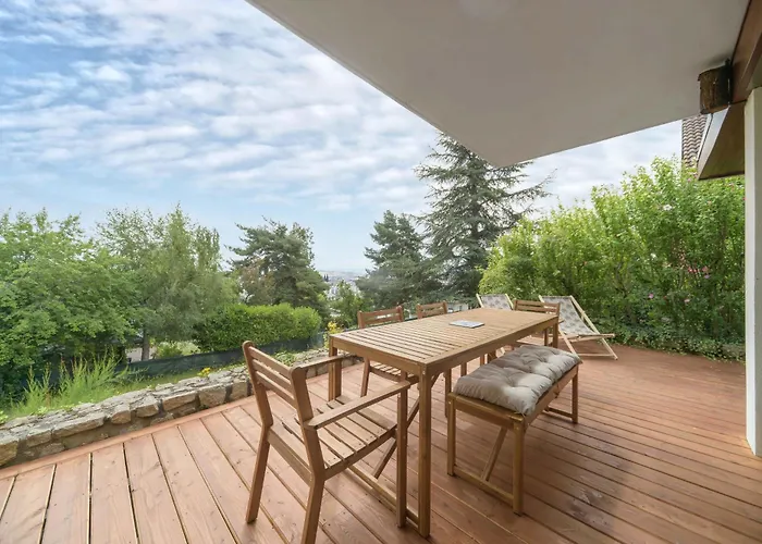 La Maison Des Fleurs - Superbe Maison Sur Les Hauteurs De Willa *